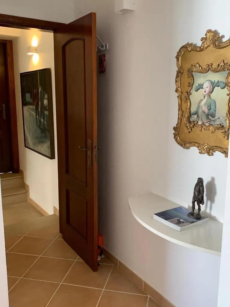 Apartment 3 Old Town Charm Lagos