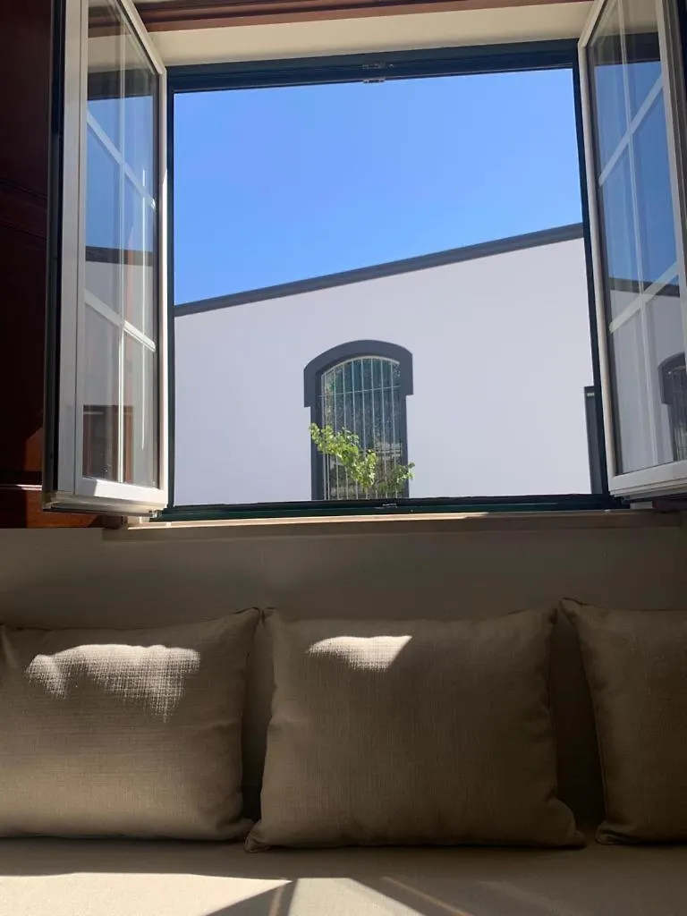Apartment 3 Old Town Charm Lagos